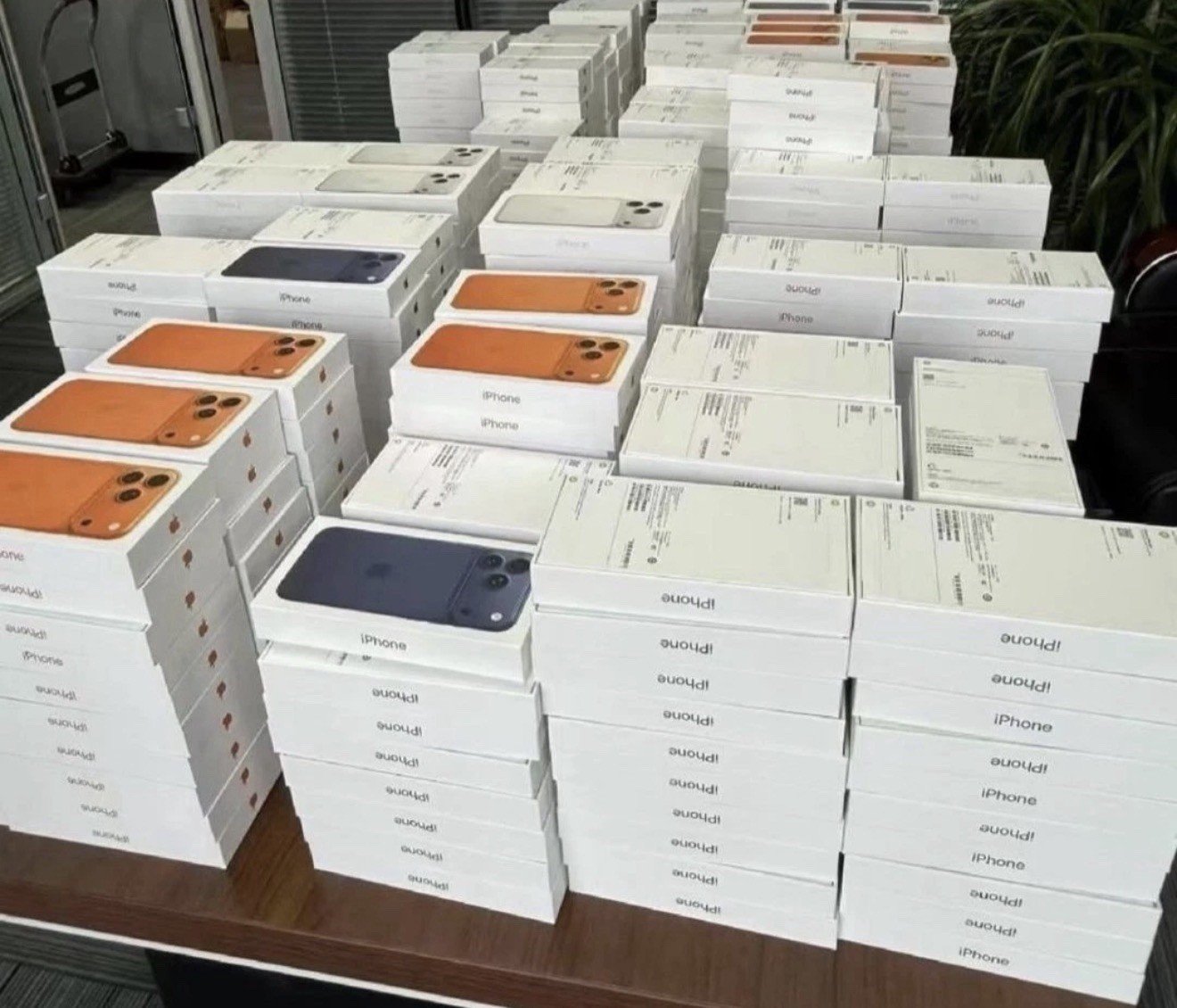 Refurbished electronics trading